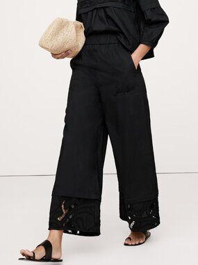 NWT Banana Republic Black Cotton Poplin Wide-Leg Embroidered Crop Pants L